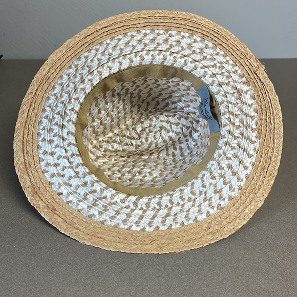 Kate Landry tan and white hat - Picture 4 of 8